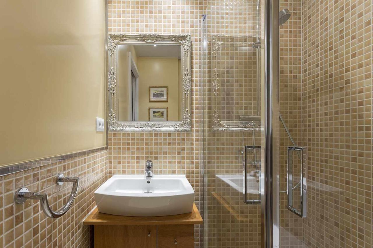 Beautiful Y Luxury Apartment Centrallylocated Барселона Екстер'єр фото